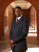 Dennis Haysbert