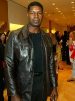 Dennis Haysbert