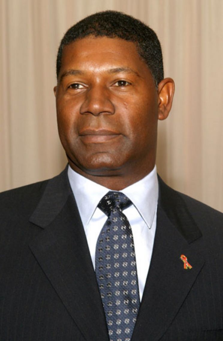 Dennis Haysbert