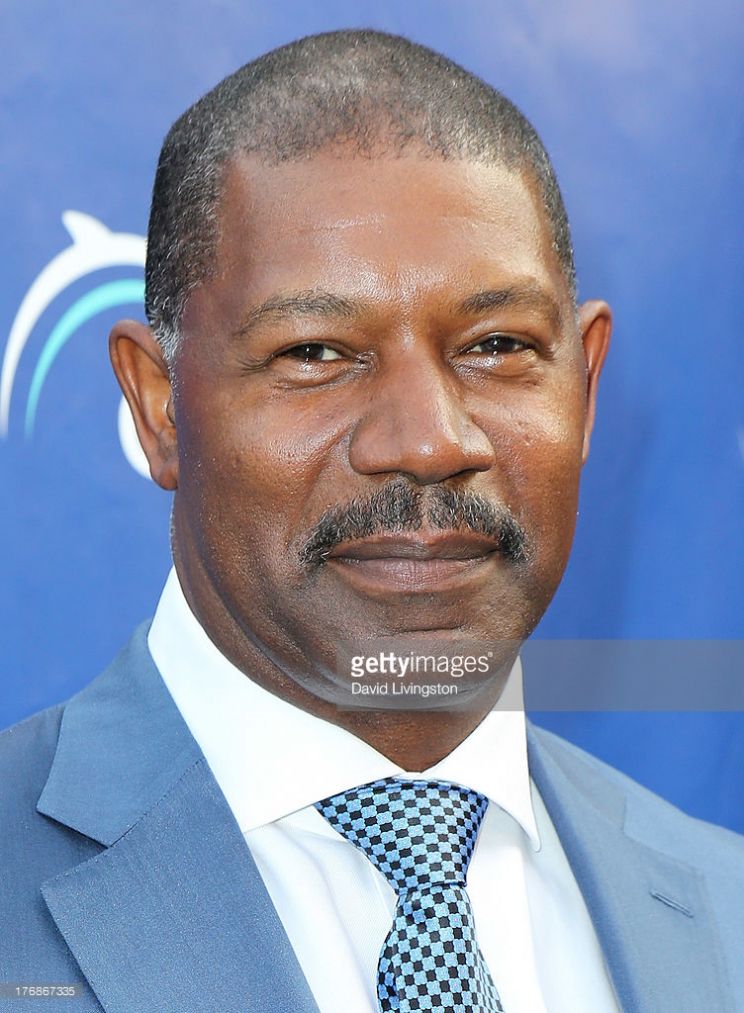 Dennis Haysbert