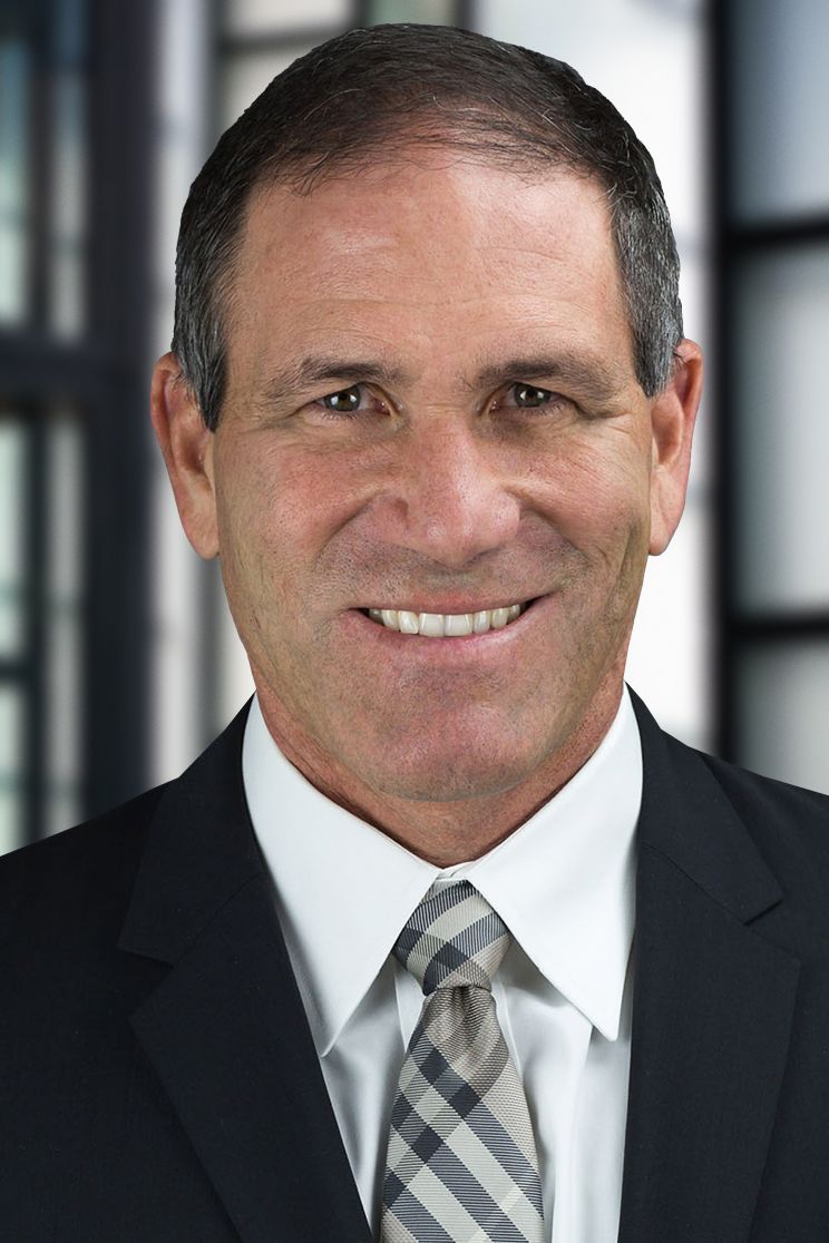 Dennis Holahan