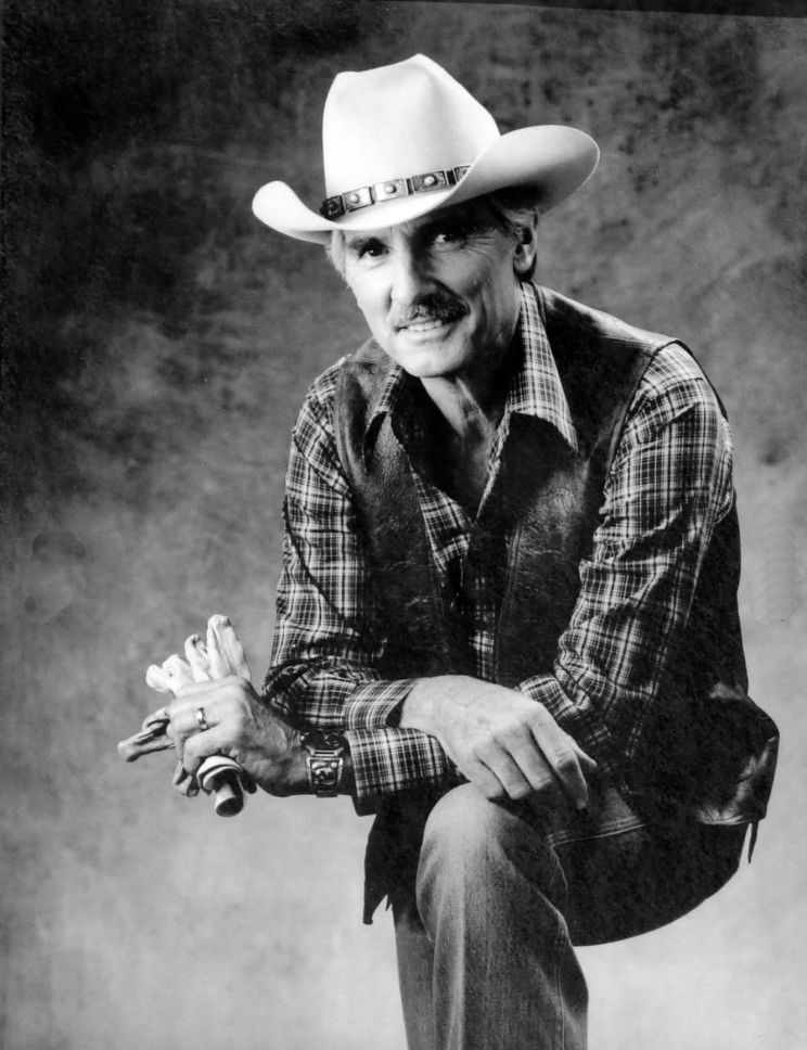 Dennis Weaver