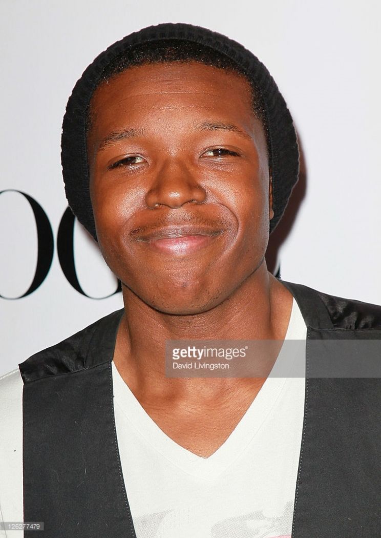 Denzel Whitaker