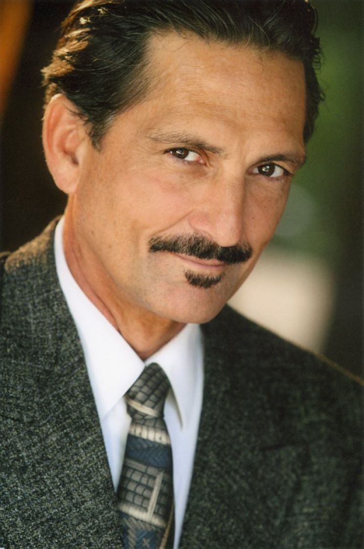 Deran Sarafian