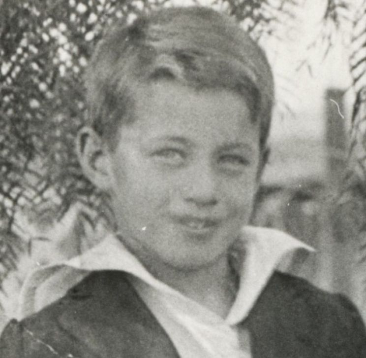 Derek Benfield