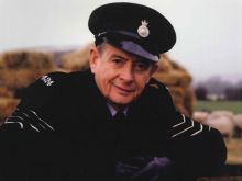 Derek Fowlds #1841972 picture (Landscape Medium)