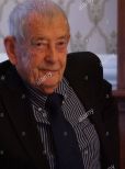 Derek Fowlds