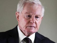 Derek Jacobi