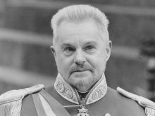 Derek Jacobi