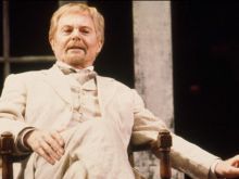 Derek Jacobi