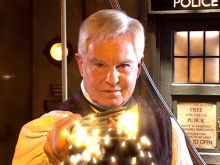 Derek Jacobi