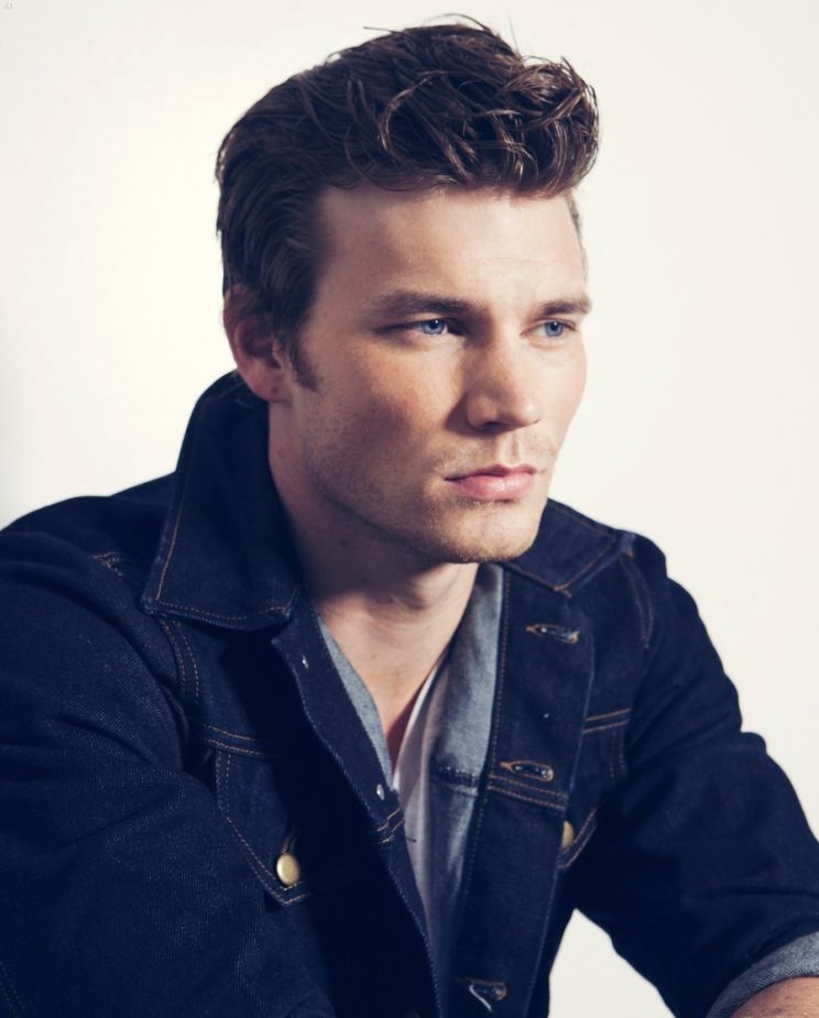 Derek Theler