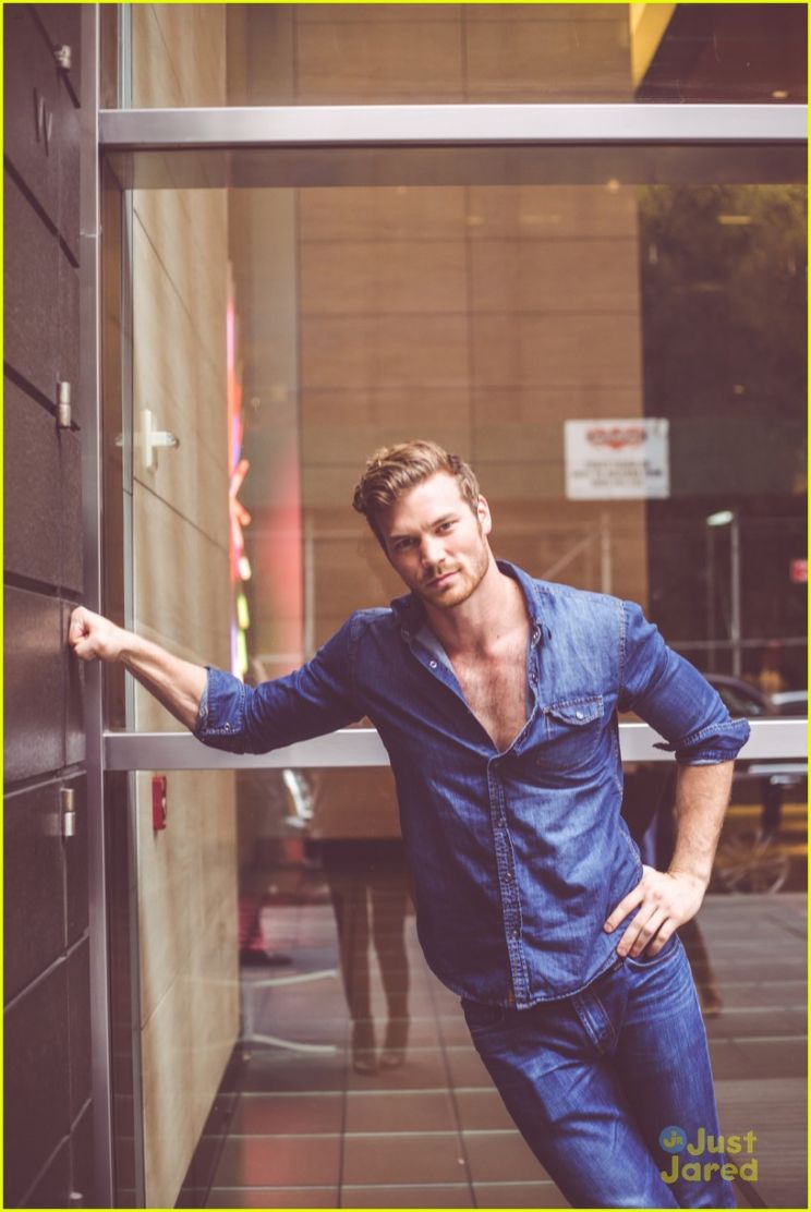 Derek Theler