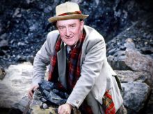 Dermot Crowley