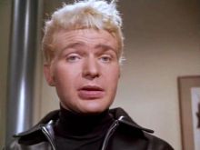 Derren Nesbitt