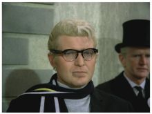 Derren Nesbitt