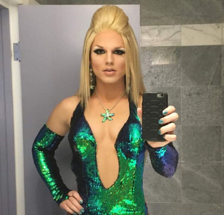 Derrick Barry