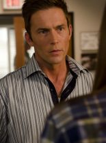 Desmond Harrington