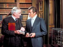 Desmond Llewelyn