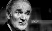 Desmond Llewelyn