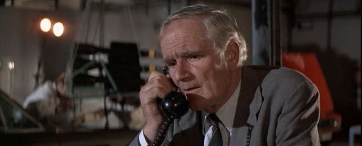 Desmond Llewelyn