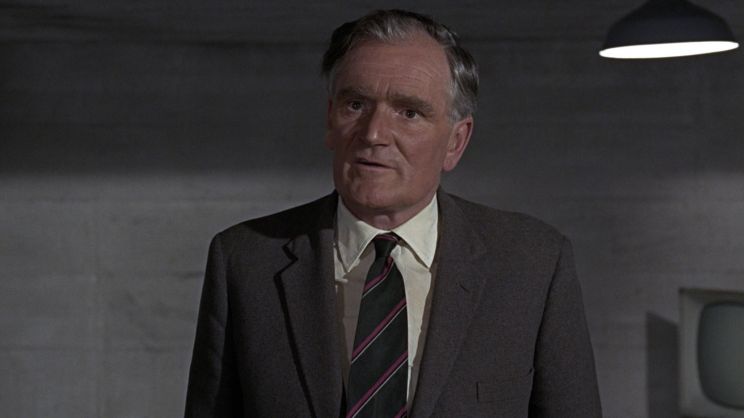Desmond Llewelyn
