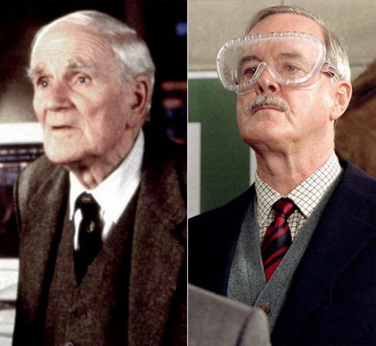 Desmond Llewelyn