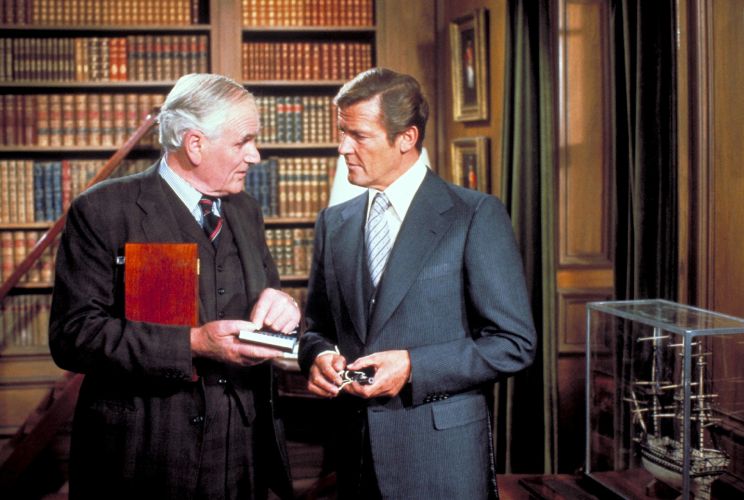 Desmond Llewelyn