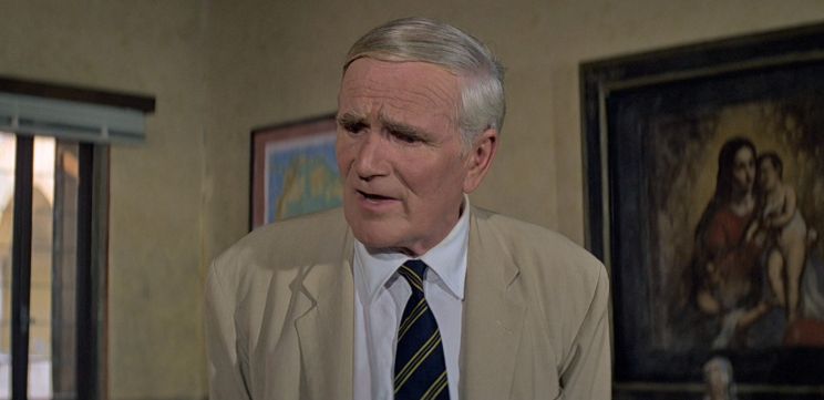 Desmond Llewelyn