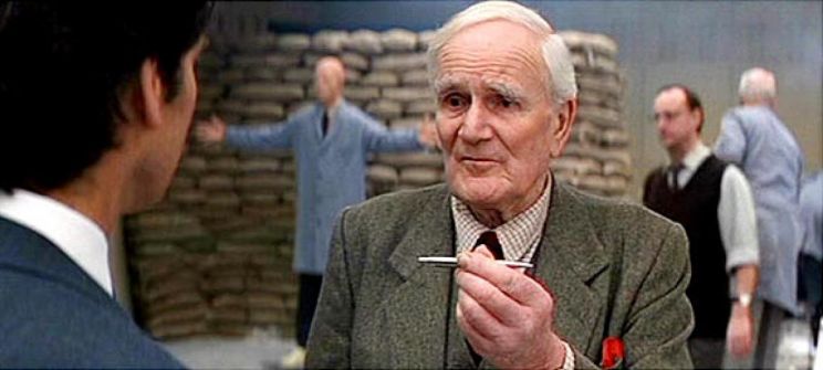 Desmond Llewelyn