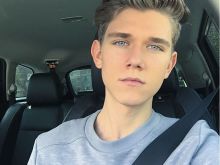 Devan Key photo