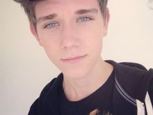 Devan Key