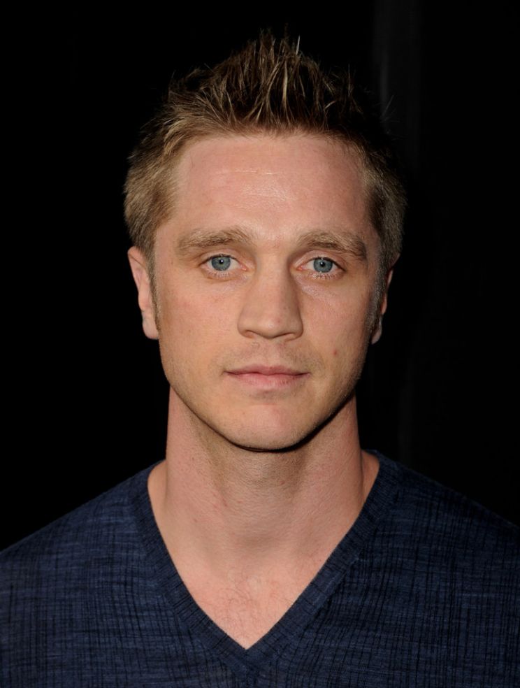 Devon Sawa