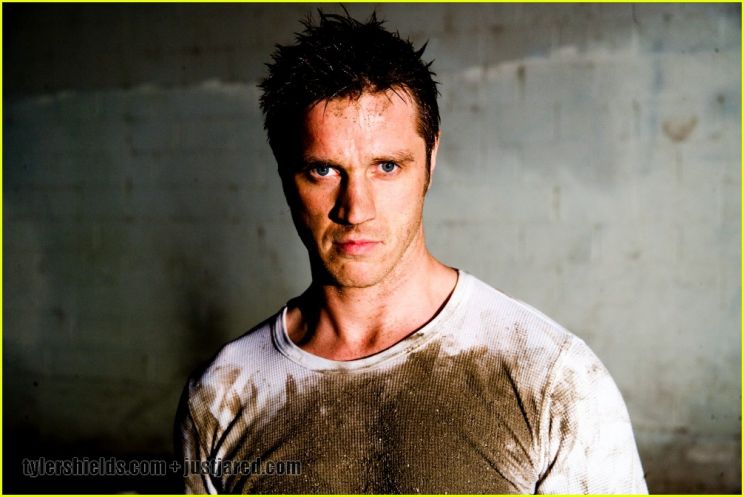 Devon Sawa
