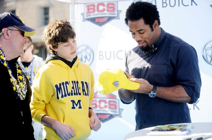 Dhani Jones