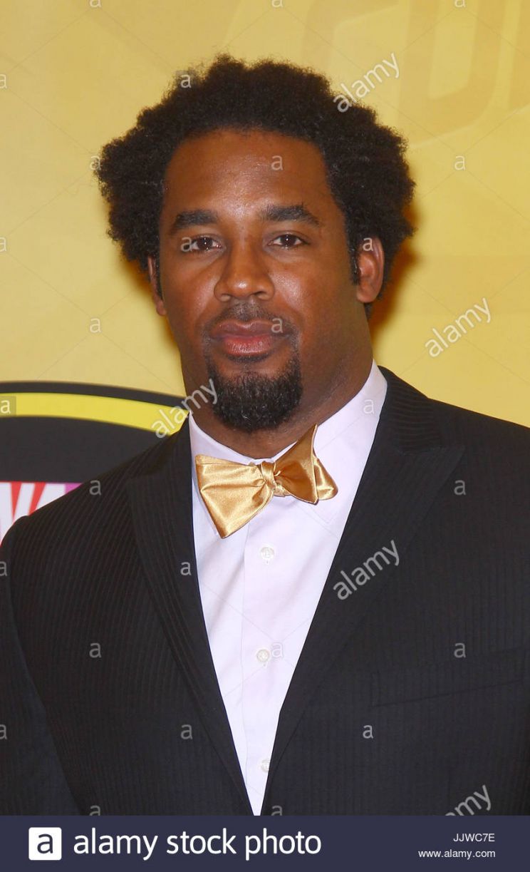 Dhani Jones
