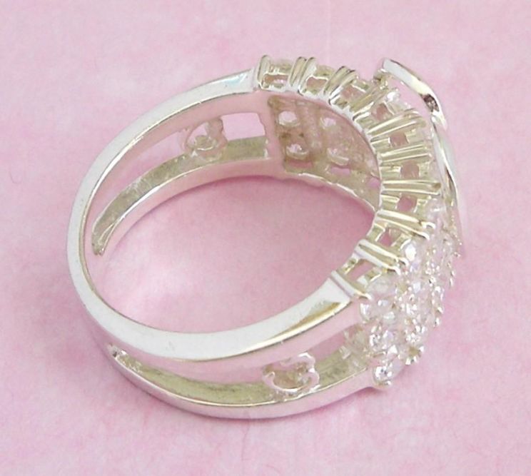 Diamonique