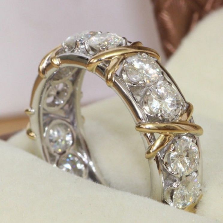 Diamonique
