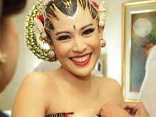 Dian Sastrowardoyo