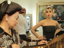 Dian Sastrowardoyo
