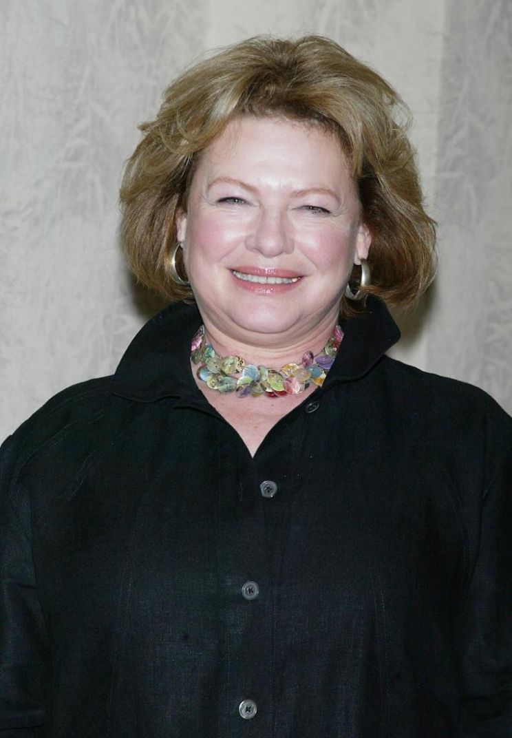 Dianne Wiest