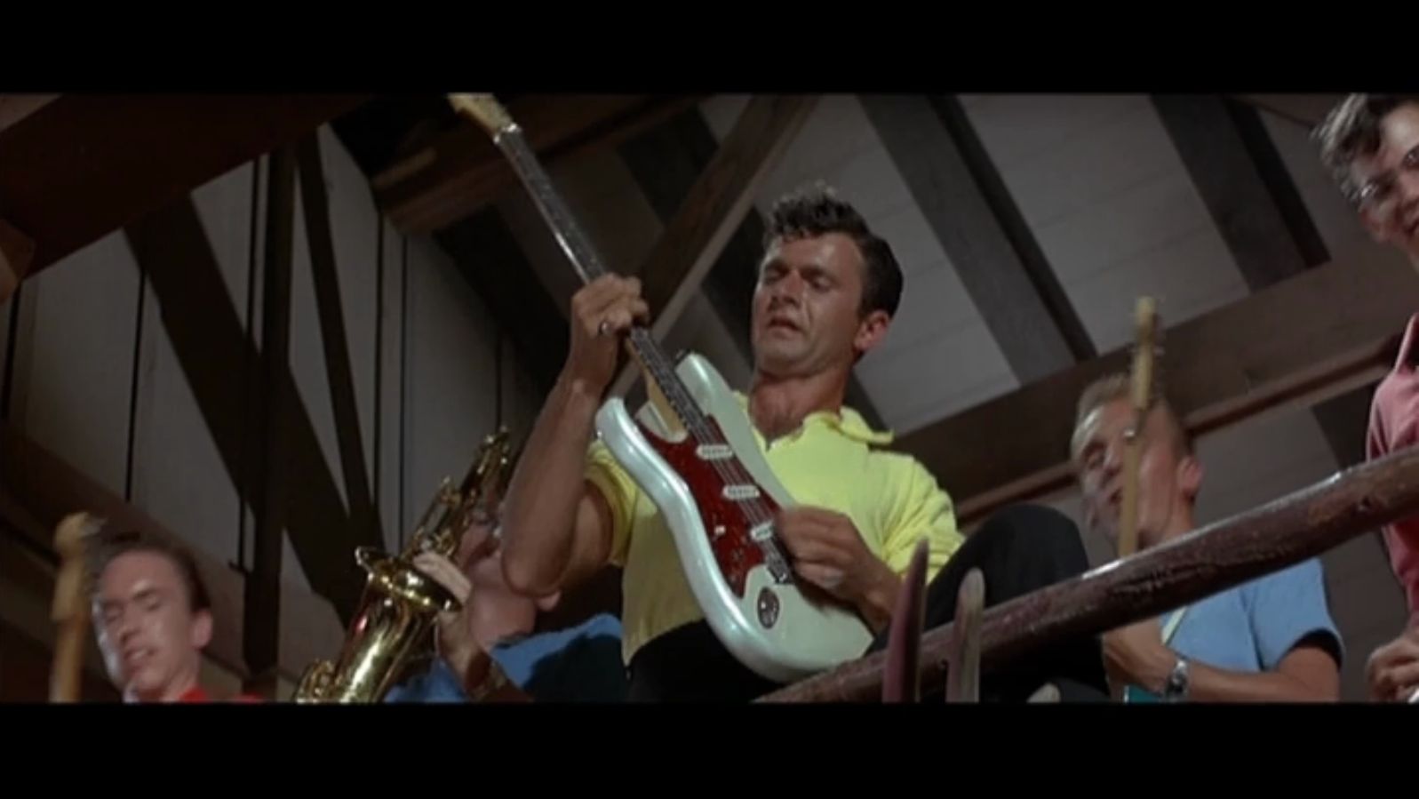 Misirlou Dick Dale На Гитаре