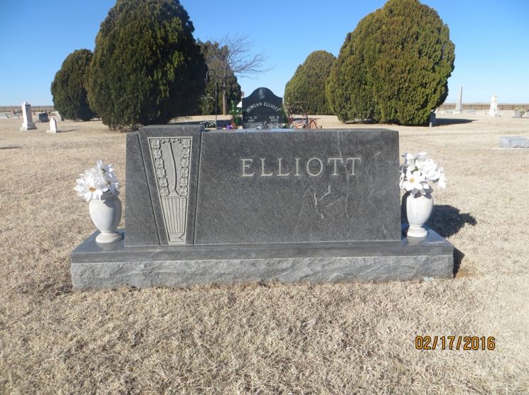 Dick Elliott