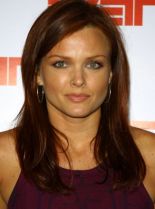 Dina Meyer