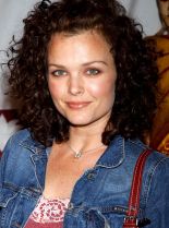 Dina Meyer photo