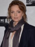 Dina Meyer