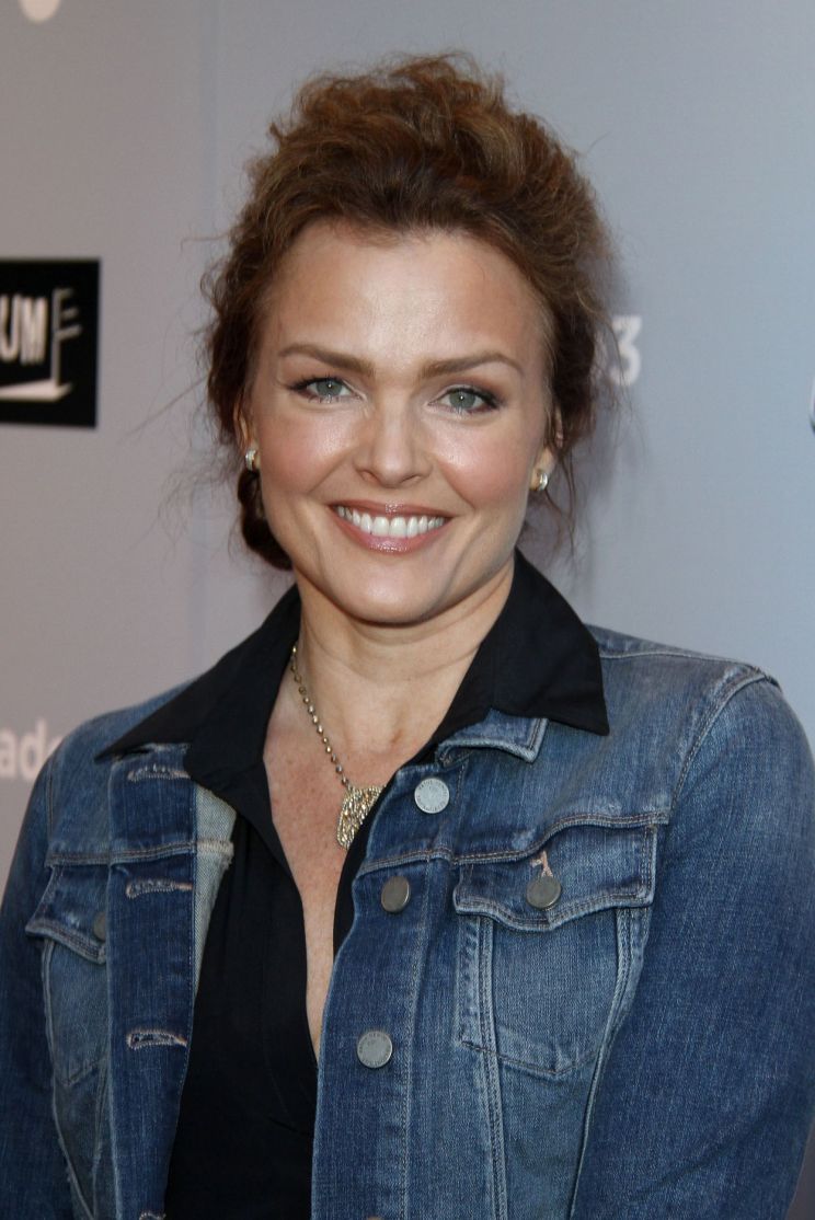 Dina Meyer