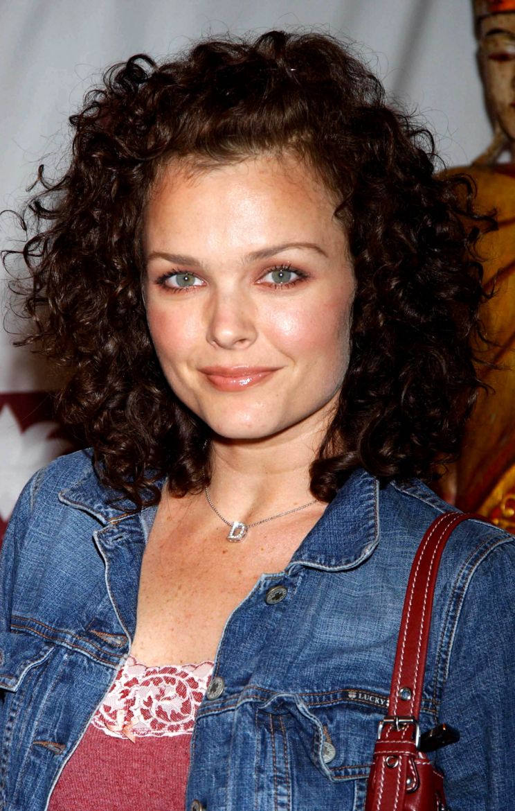 Dina Meyer