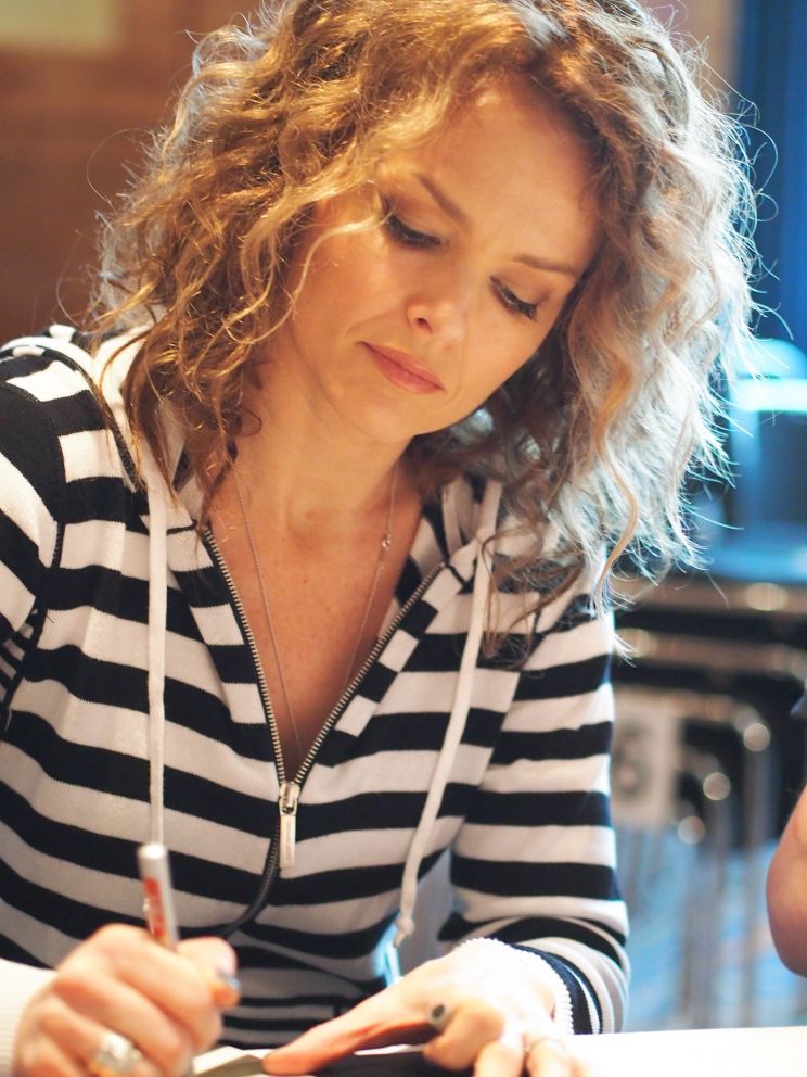 Dina Meyer