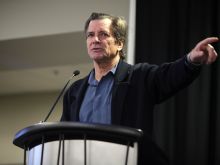 Dirk Benedict